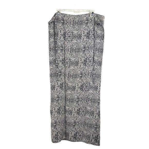 NEW- Wrap Around, Waist Tie, B/W Snake Print, Long Maxi Dress One Size Fits All - Picture 1 of 9